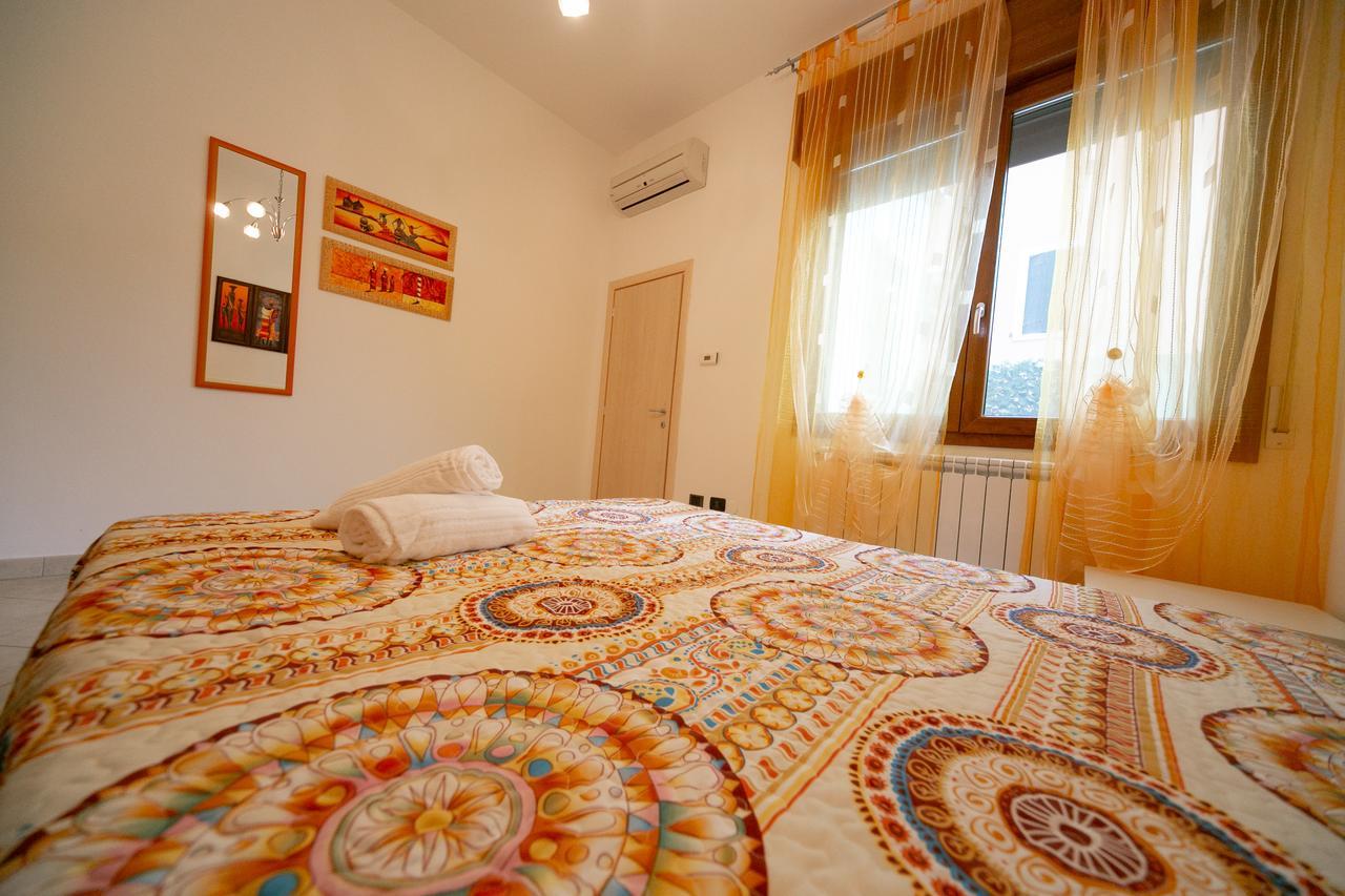 Appartamenti Sottomarina Carla Buitenkant foto